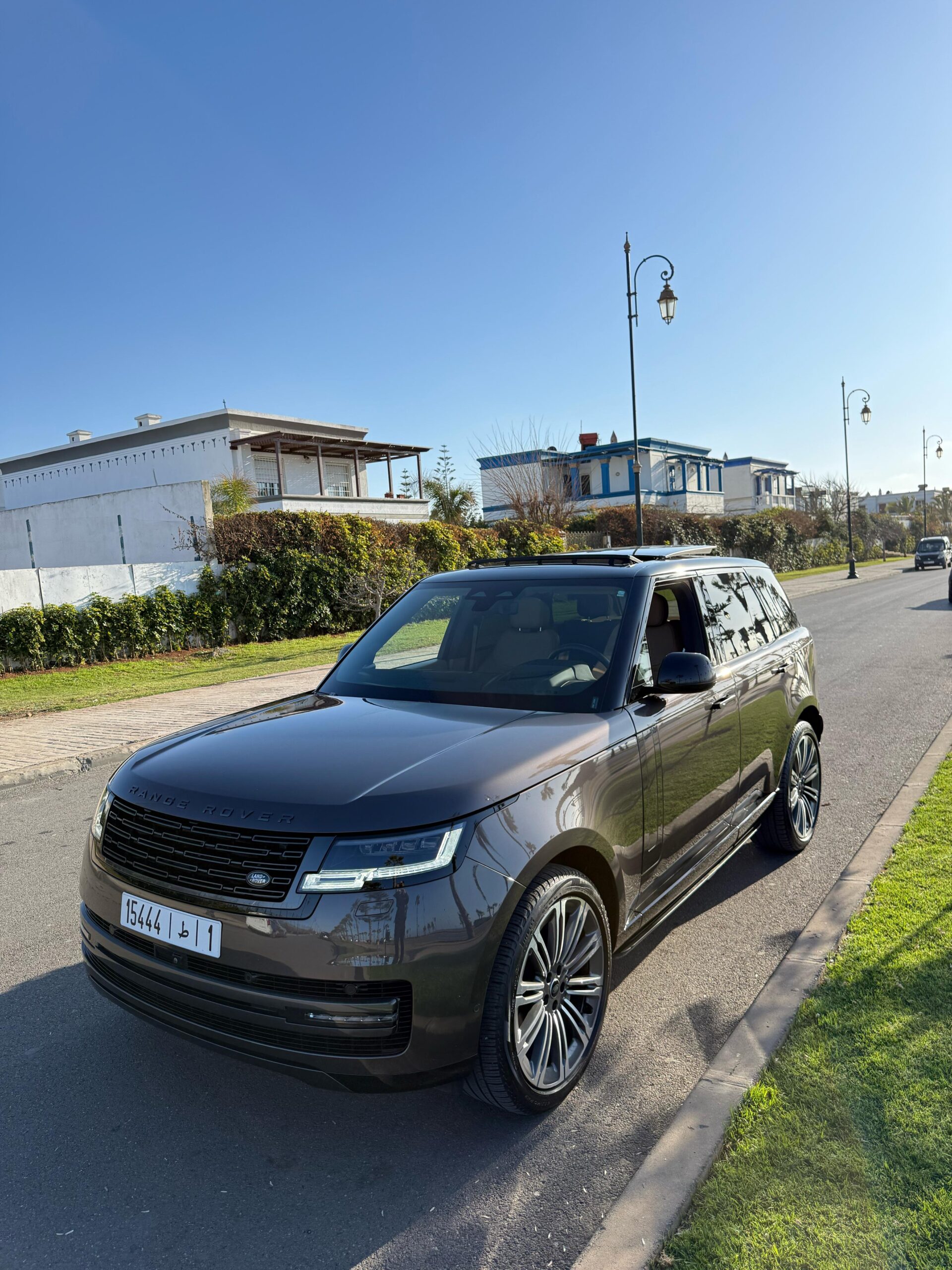 
								Range Rover Vogue full									