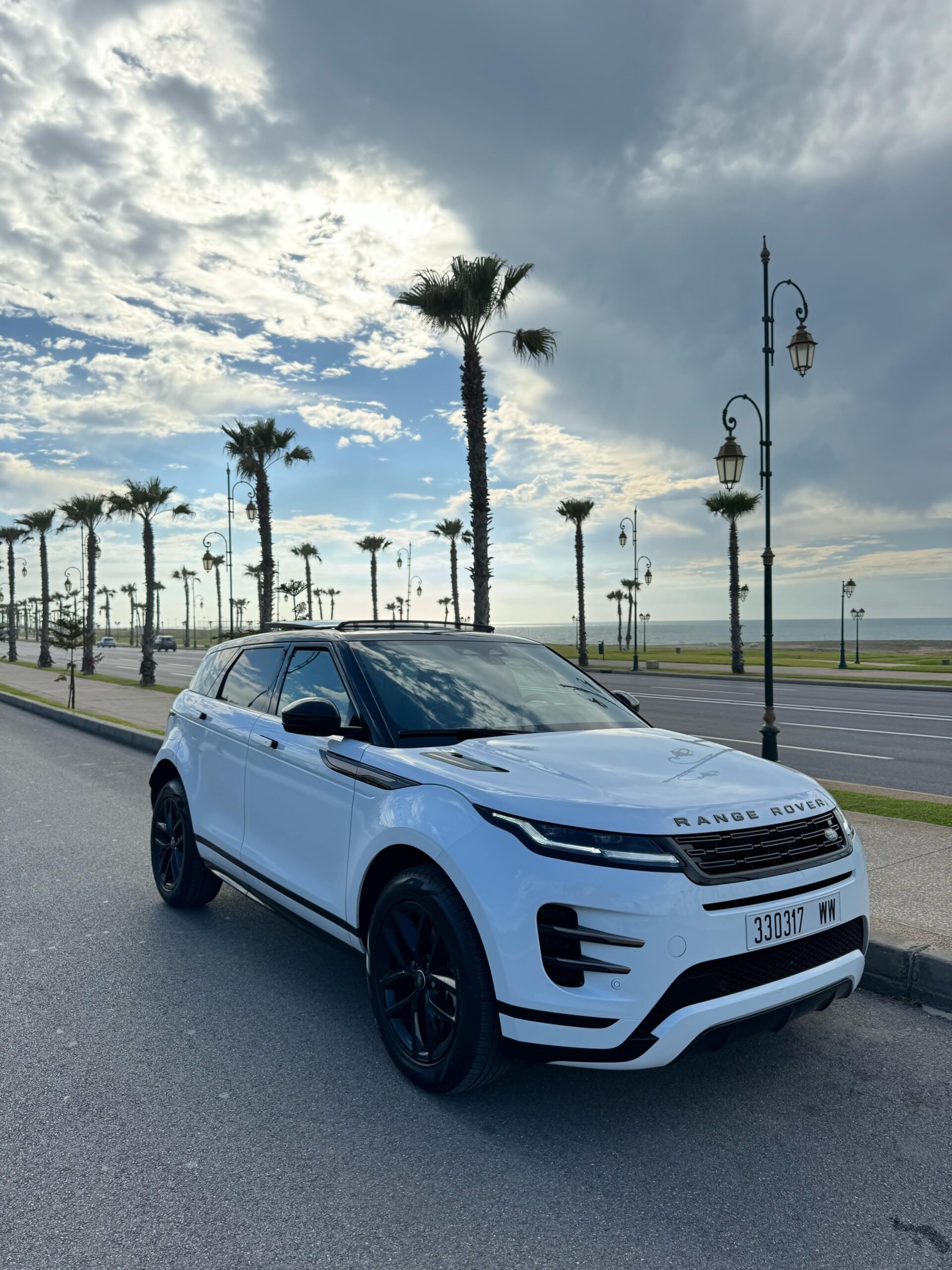
								Range Rover Evoque full									