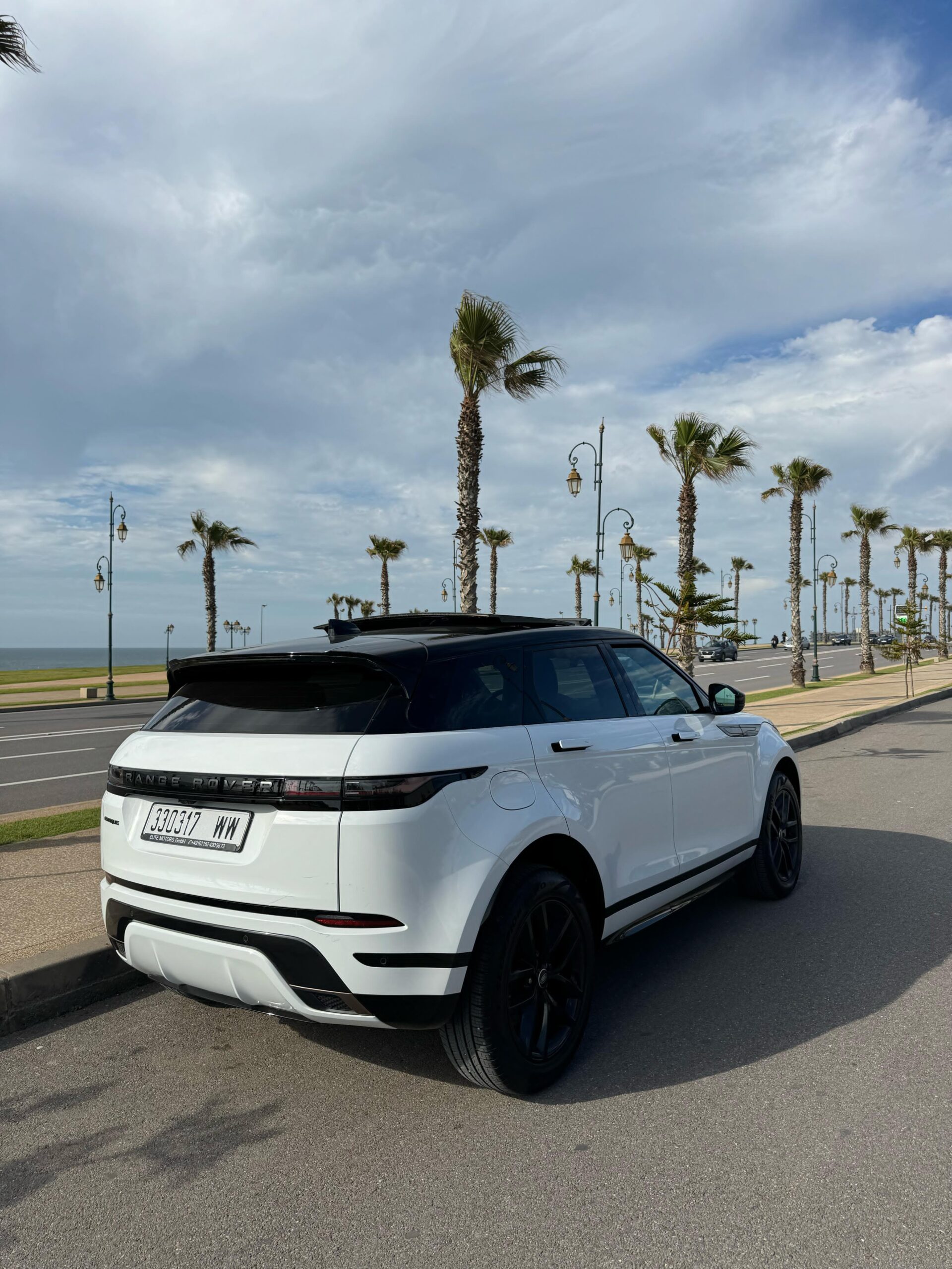 
								Range Rover Evoque full									