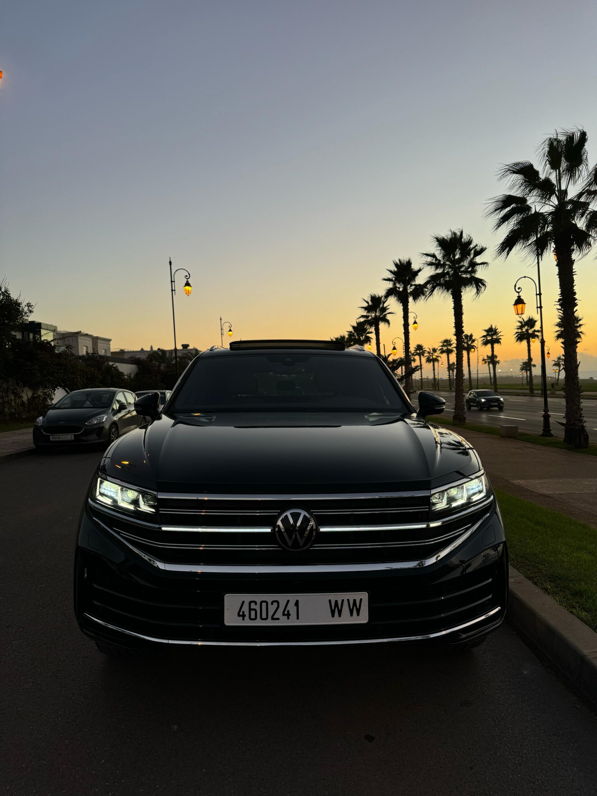 
								Volkswagen Touareg full									