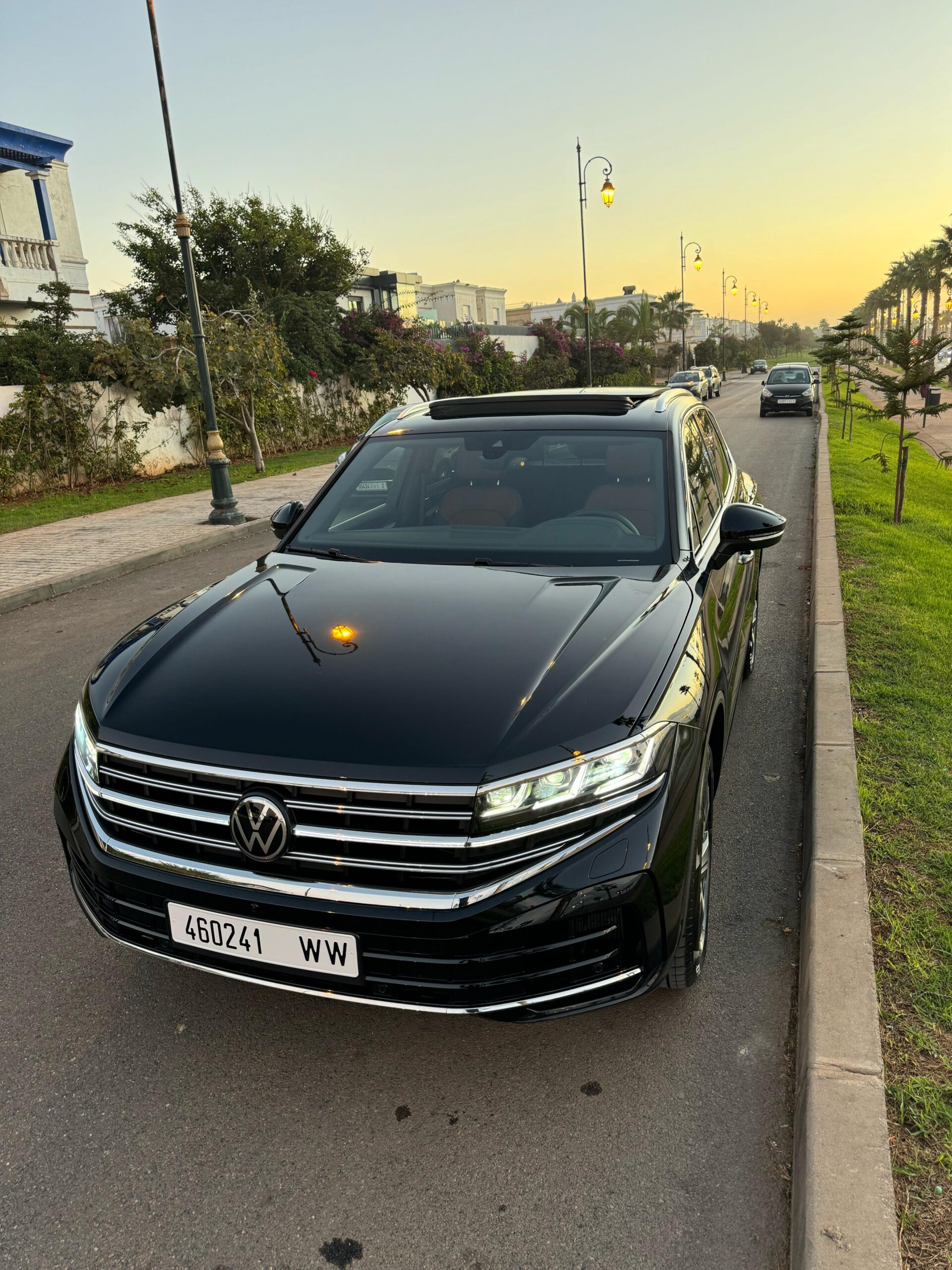 
								Volkswagen Touareg full									