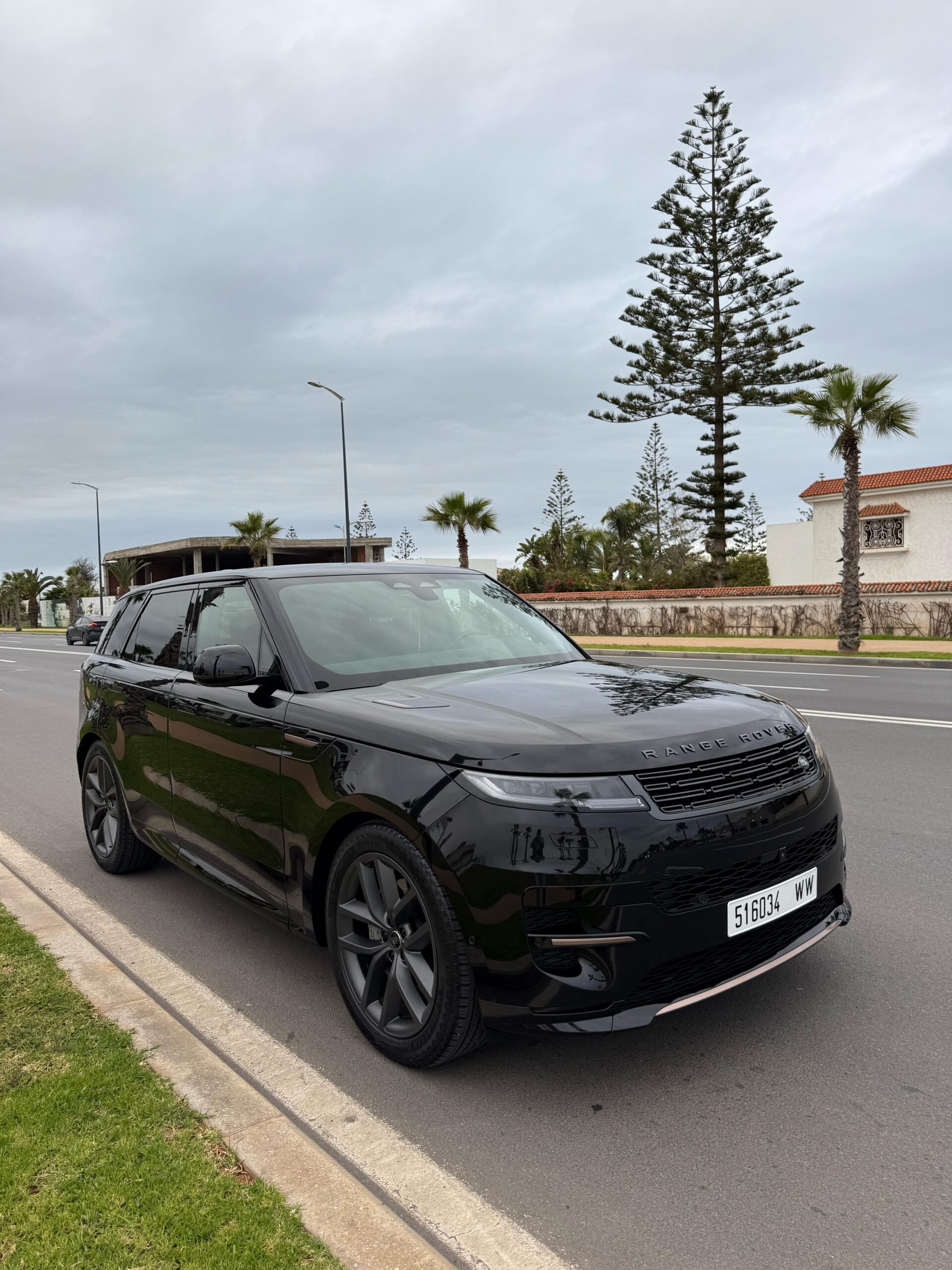 
								Range Rover Sport full									