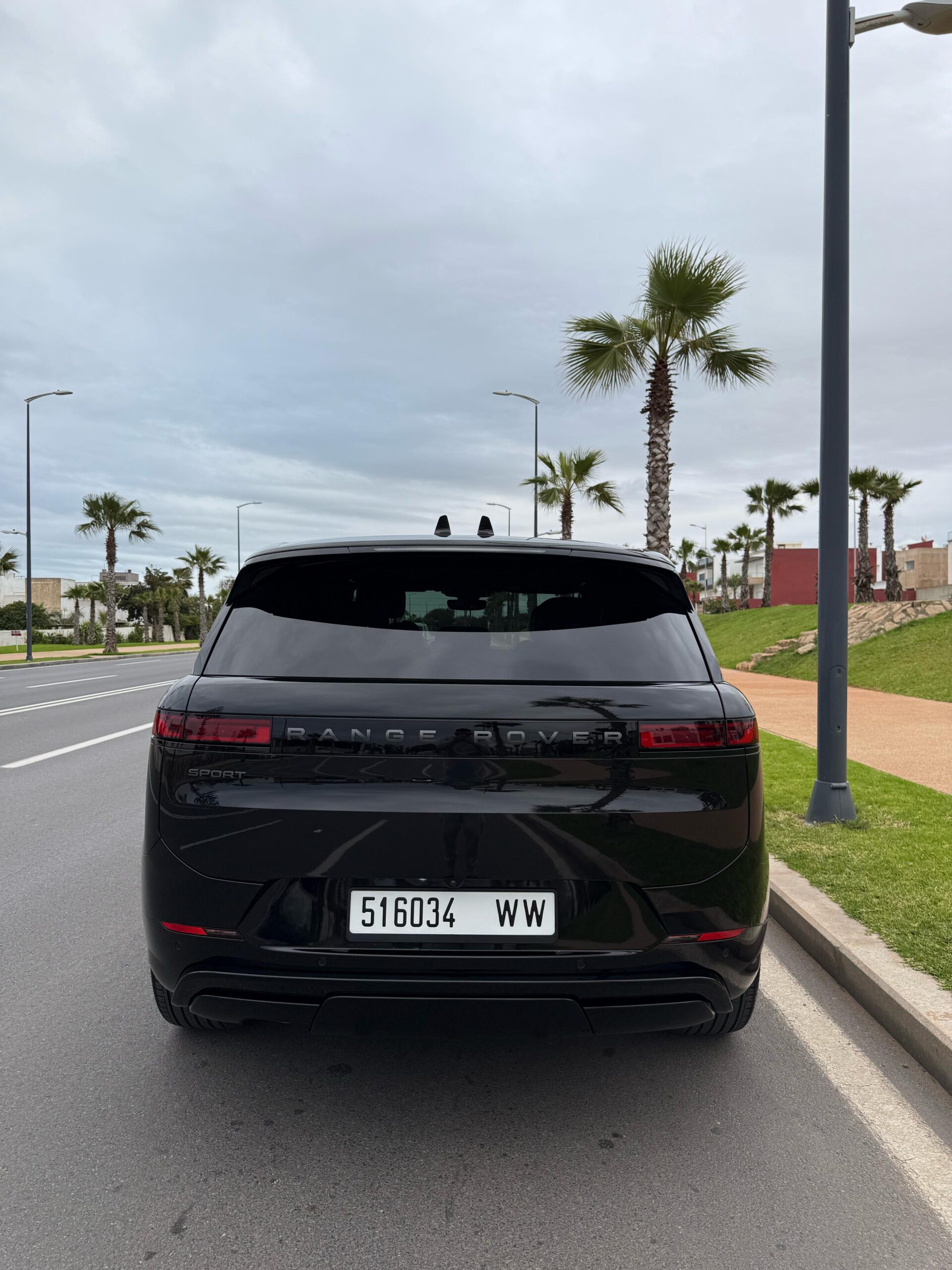 
								Range Rover Sport full									