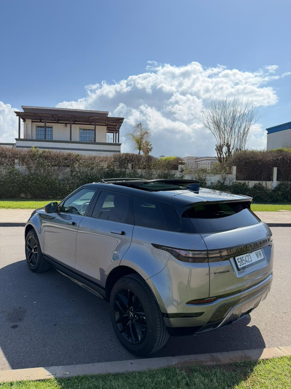 
								Range Rover Evoque full									