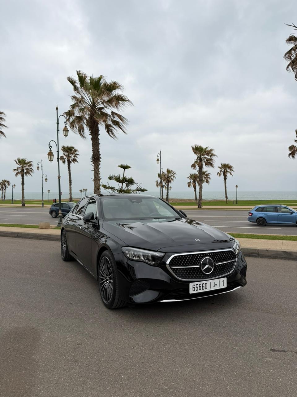 
								Mercedes Classe E 220 full									