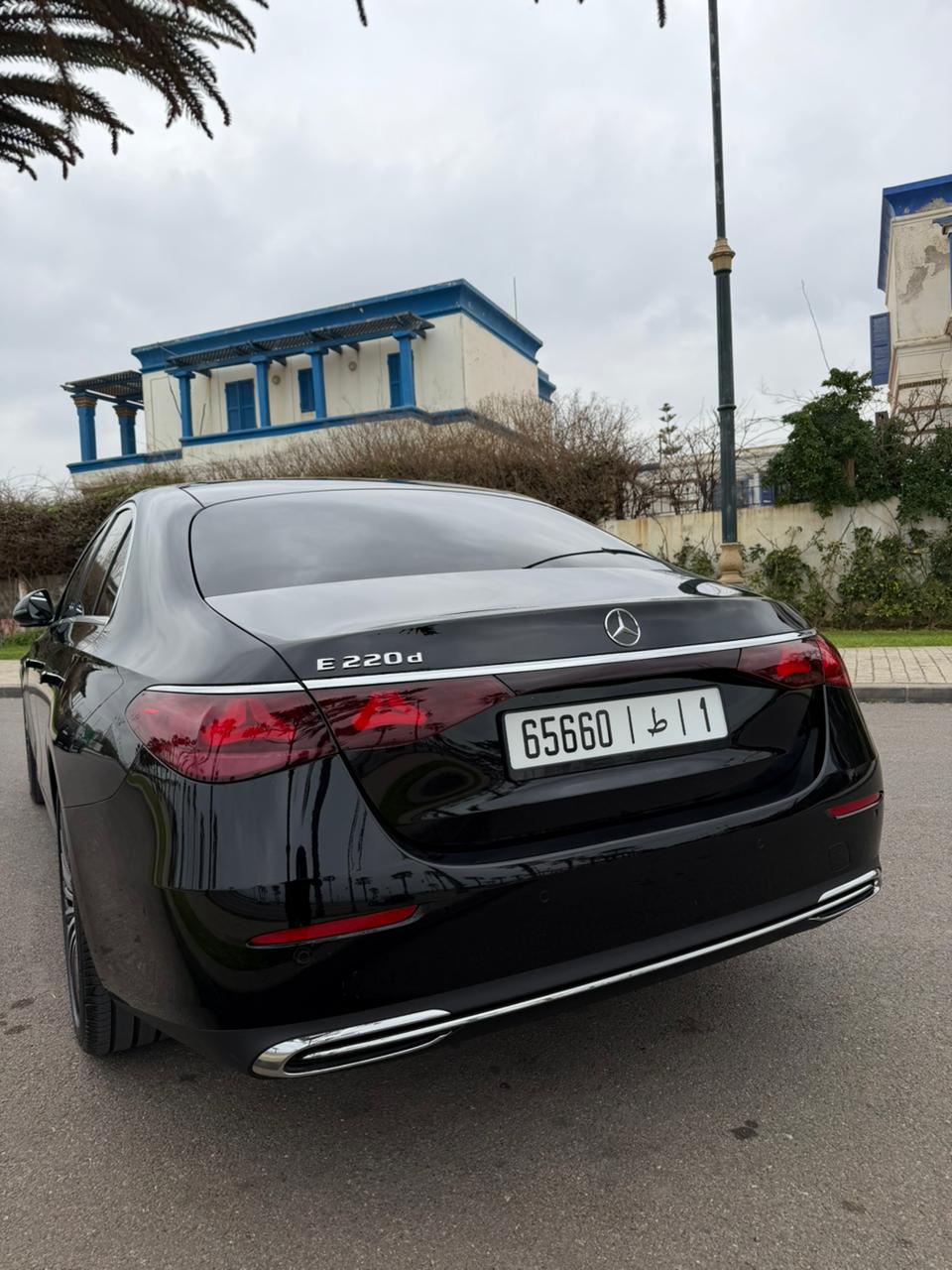 
								Mercedes Classe E 220 full									