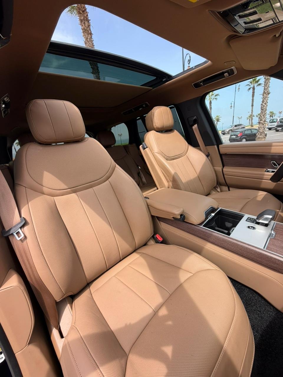 
								Range Rover Vogue full									